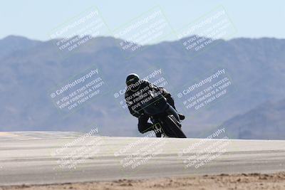 media/Oct-13-2025-Moto Forza (Mon) [[a66d839500]]/3-B Group/Session 4 (Turn 9)/